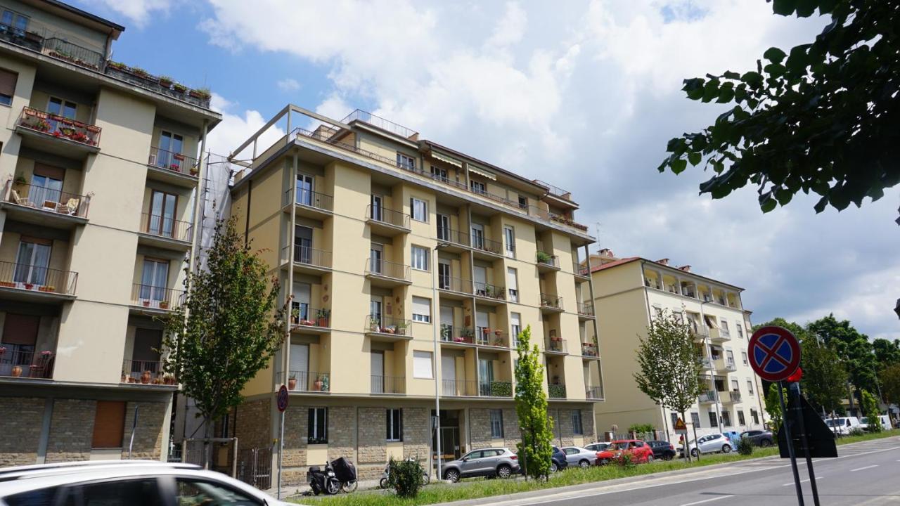 Arno River View Apartment Terraces, Free Parking Florenz Exterior foto